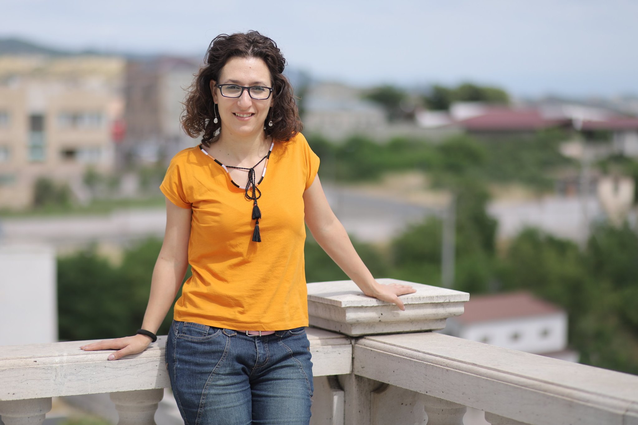 Zaruhi Aznauryan, especialista en Monitoreo y Evaluación de Proyectos, se suma al equipo del Fondo Armenia (oficina central)